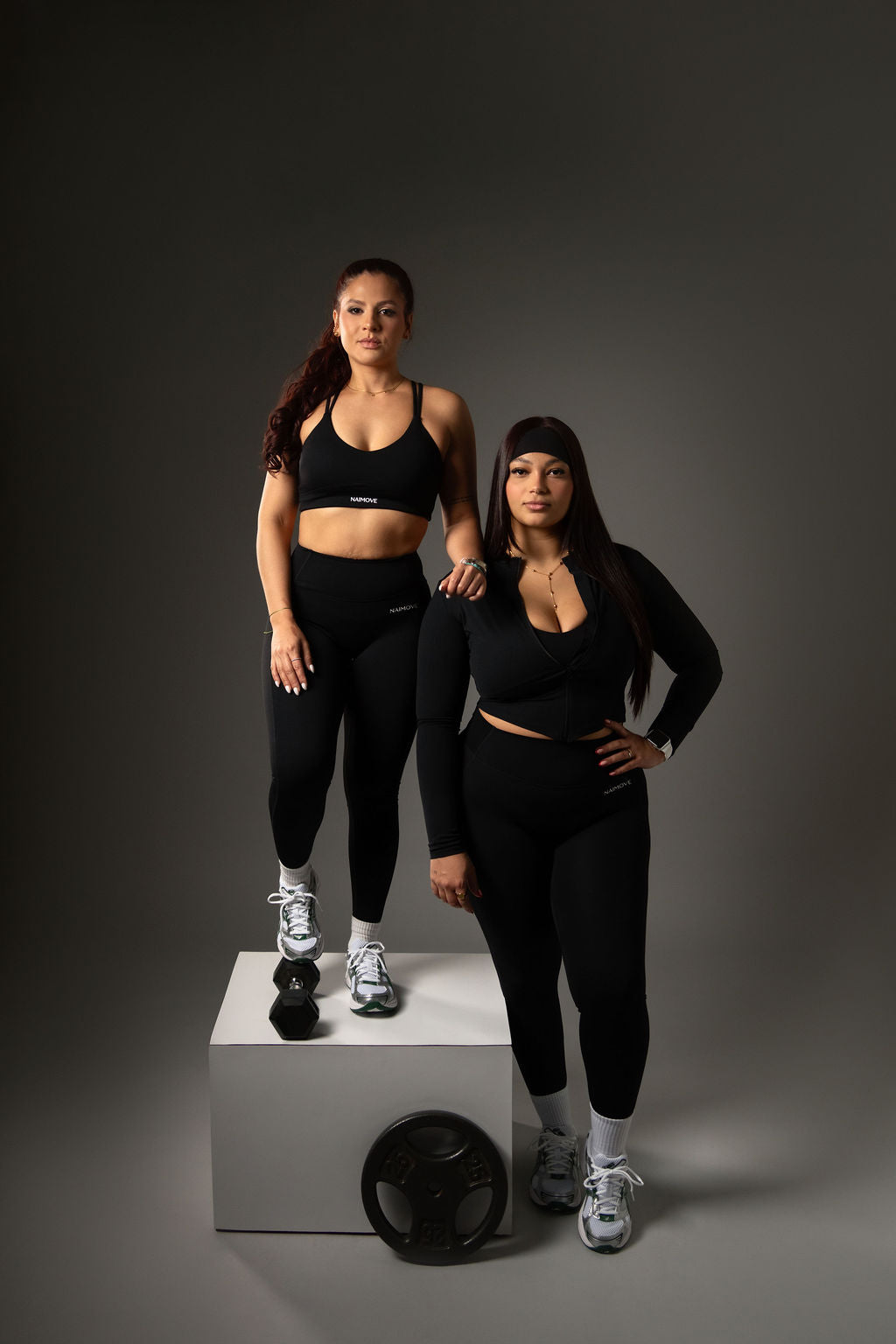 Essential Black Set